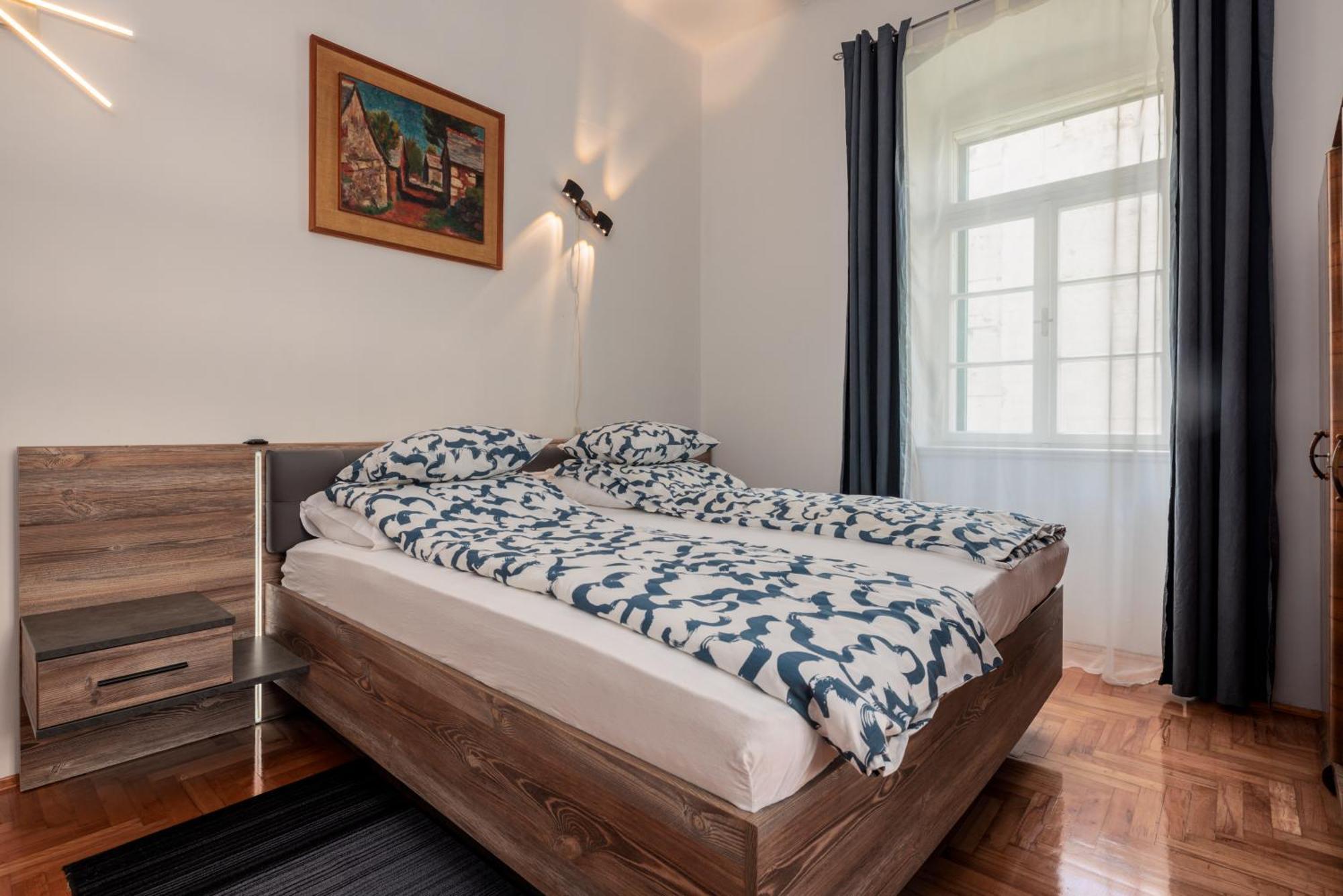 Location Downtown & Bacvice Leilighet *